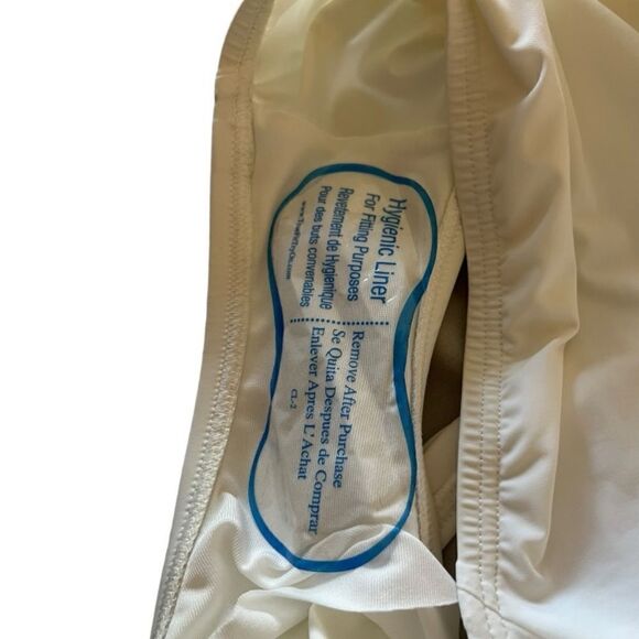 NWT- Contours by Coco Reef Brilliance Halter Bra Sized One Piece Swimsuit - Picture 8 of 15